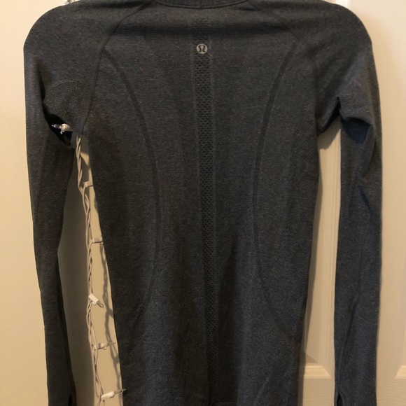 Lululemon swiftly - Picture 2 of 3